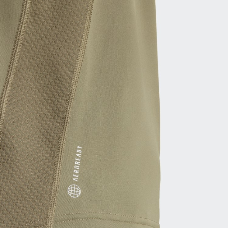 Olive Adidas é Dona Da Camiseta Run