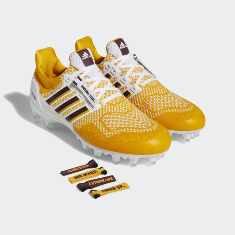 Chuteira Adidas Ultraboost Colleg Gold