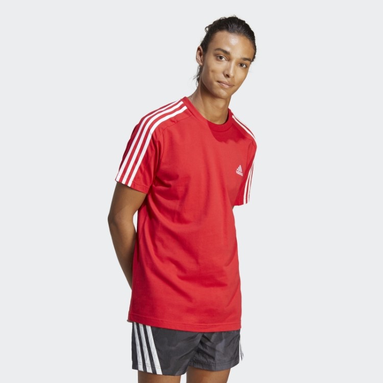 Camiseta Adidas Scarlet Essentials Em Jersey Simples Com As Três Listras
