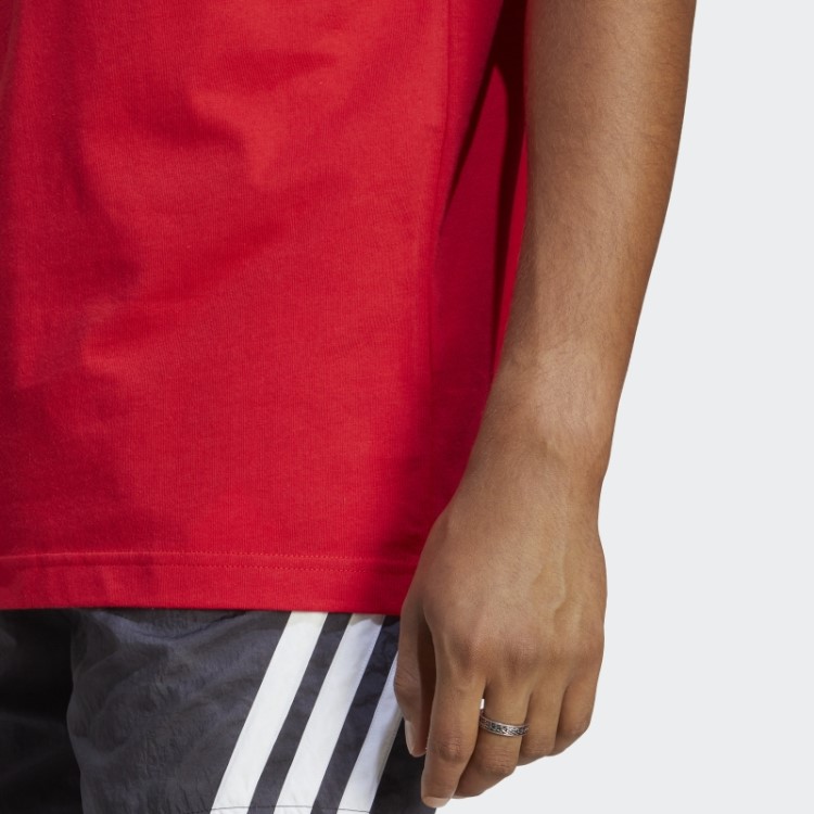 Camiseta Adidas Scarlet Essentials Em Jersey Simples Com As Três Listras