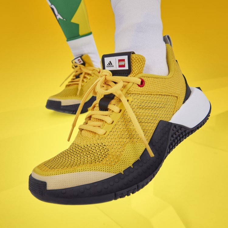 Tênis Eqt Amarelo Quente Adidas X Lego Sport Pro