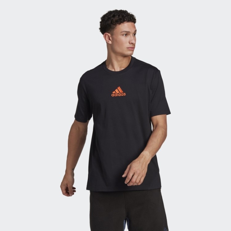 Camiseta Preta Adidas Com Estampa Nature