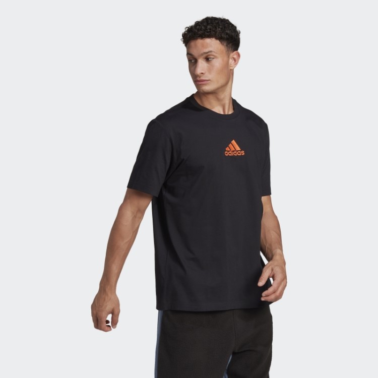 Camiseta Preta Adidas Com Estampa Nature