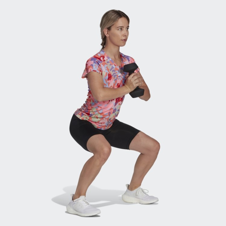 Camiseta Coral Aeroready Train Essentials Minimal Branding Decote Em V Com Estampa Floral Adidas