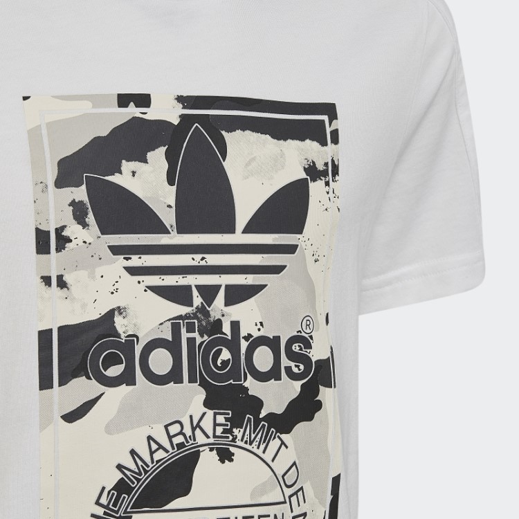 Camiseta Com Estampa Camuflada Adidas Branca