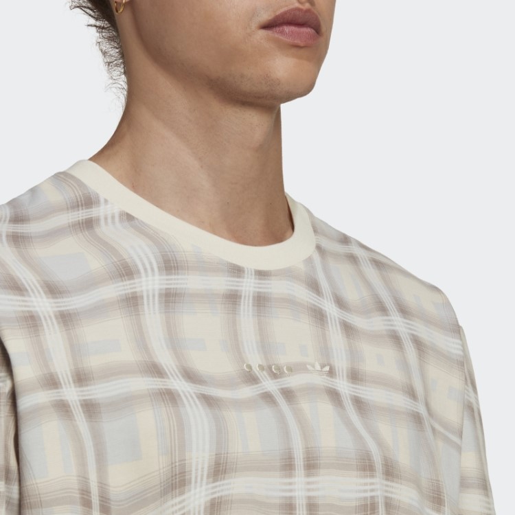 Adidas Revela Blusa De Manga Longa Branca Com Estampa Allover