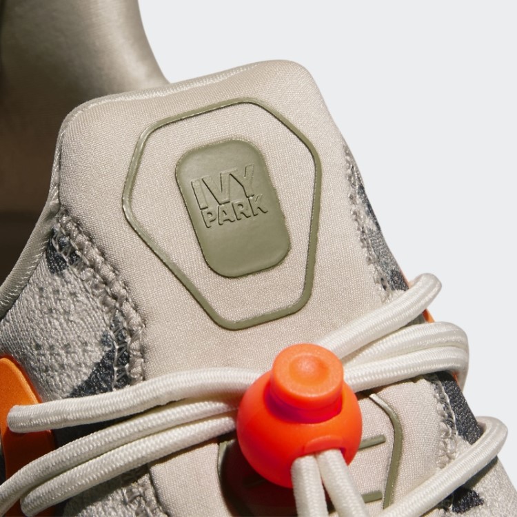 Tênis Adidas Web Boost Laranja