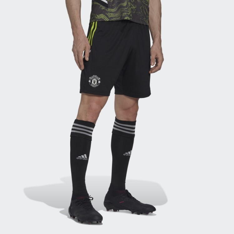 Bermuda De Treino Adidas Manchester United Condivo 22 Preto