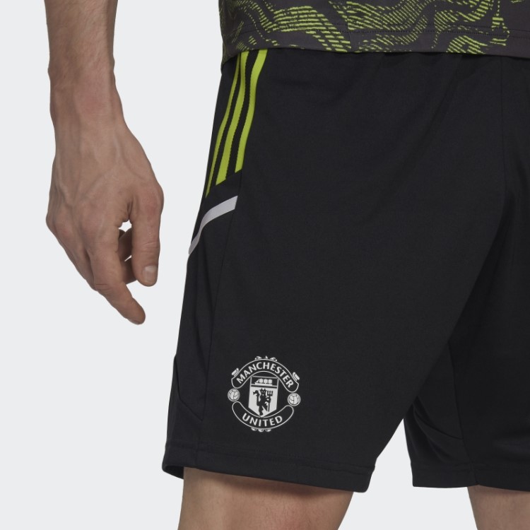 Bermuda De Treino Adidas Manchester United Condivo 22 Preto