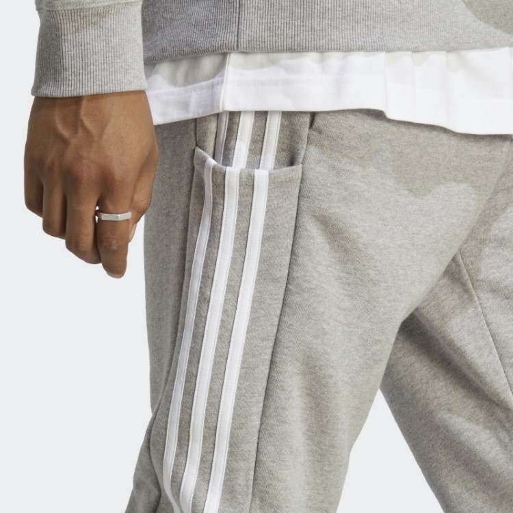 Calça Cinza Médio Essencial French Terry Com Manguito Afunilado E As Três Listras Adidas