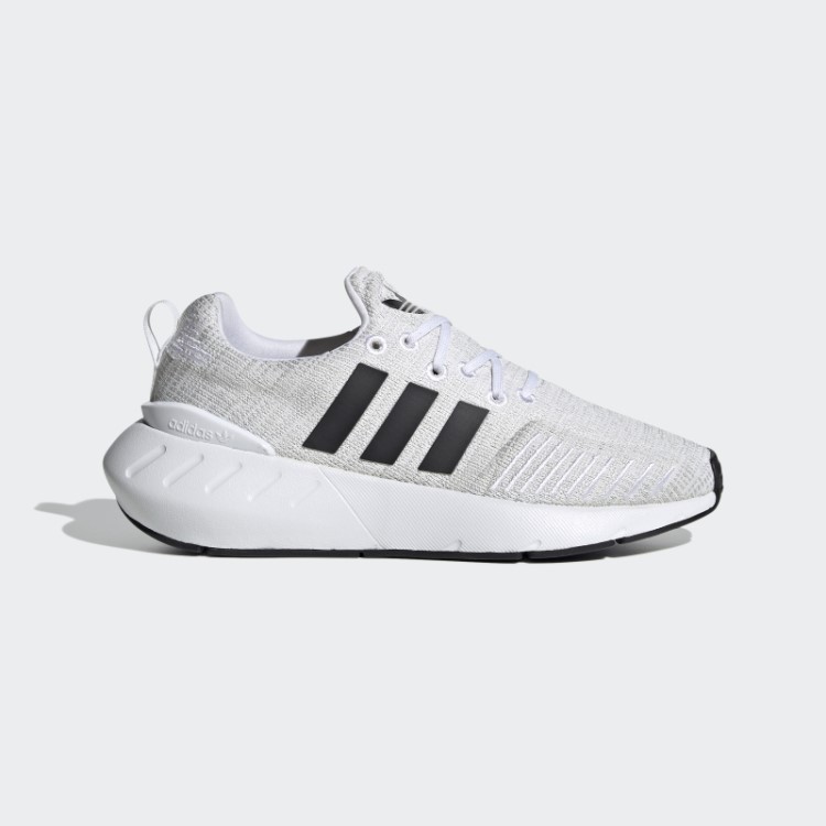 Tênis Adidas Swift Run 22 Cinza Estiloso