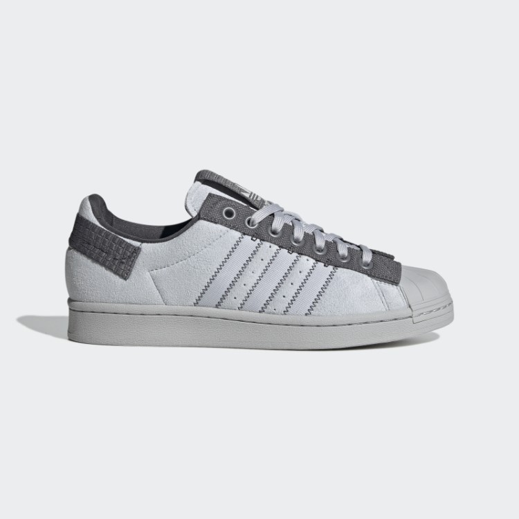Tênis Cinza Adidas Superstar Parley