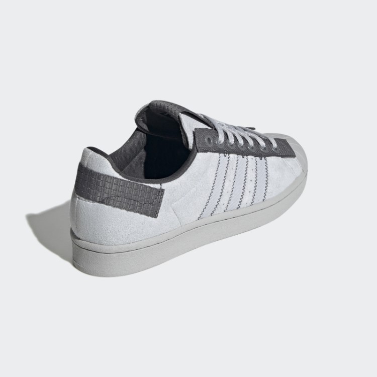Tênis Cinza Adidas Superstar Parley