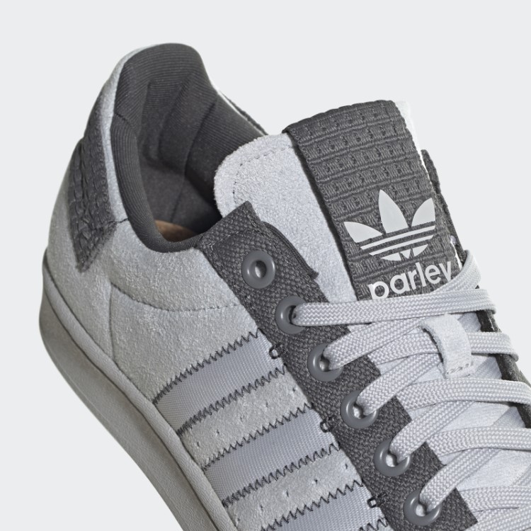 Tênis Cinza Adidas Superstar Parley