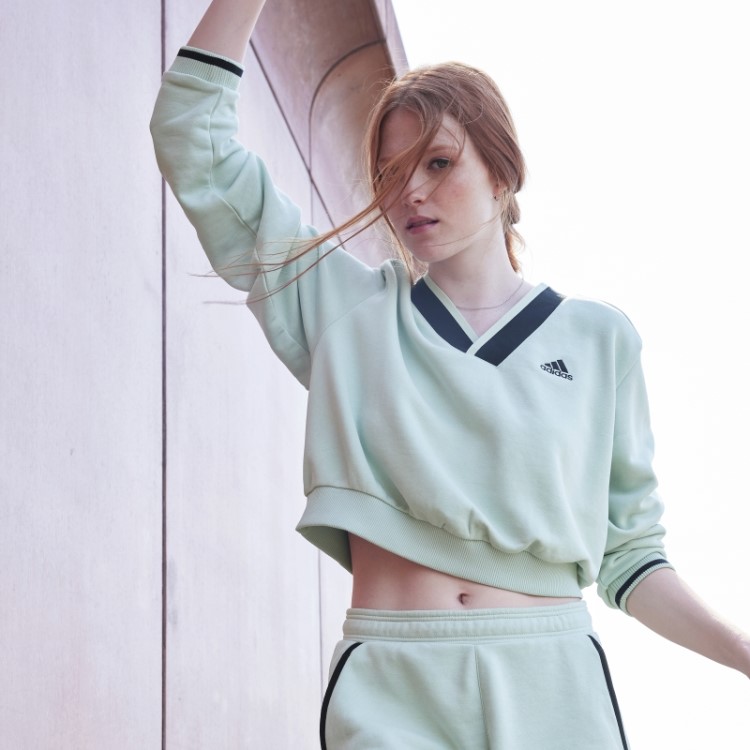 Moletom Cropped Verde Adidas Com Decote Em V