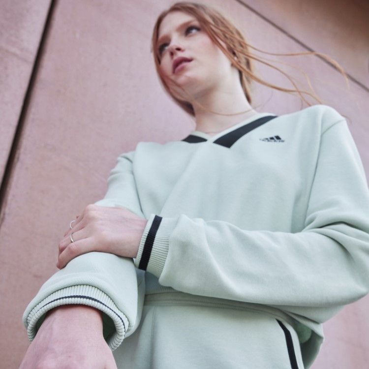 Moletom Cropped Verde Adidas Com Decote Em V