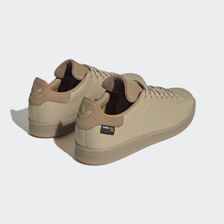 Moda Pantone Sapatos Adidas Stan Smith