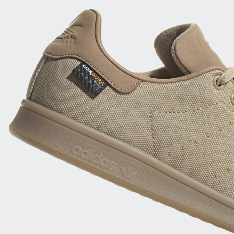 Moda Pantone Sapatos Adidas Stan Smith