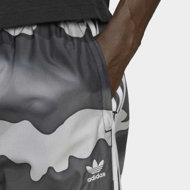 Calça Cargo Camuflada Com Estampa Preta Adidas