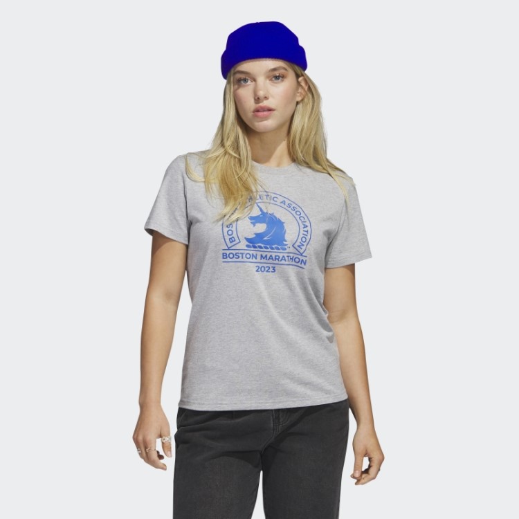 Boston Marathon 2023 Camiseta Com Logo Adidas Cinza Médio