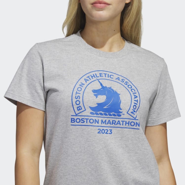 Boston Marathon 2023 Camiseta Com Logo Adidas Cinza Médio