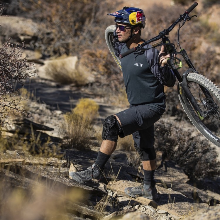 Tênis De Mountain Bike Adidas Preto Five Ten Trail Cross Mid Pro
