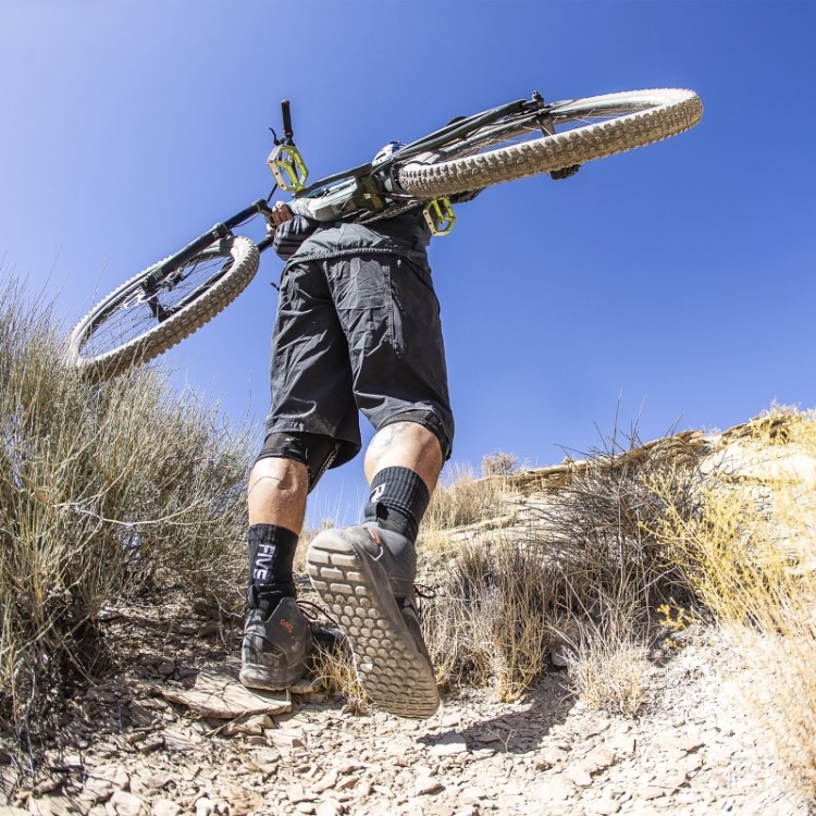Tênis De Mountain Bike Adidas Preto Five Ten Trail Cross Mid Pro