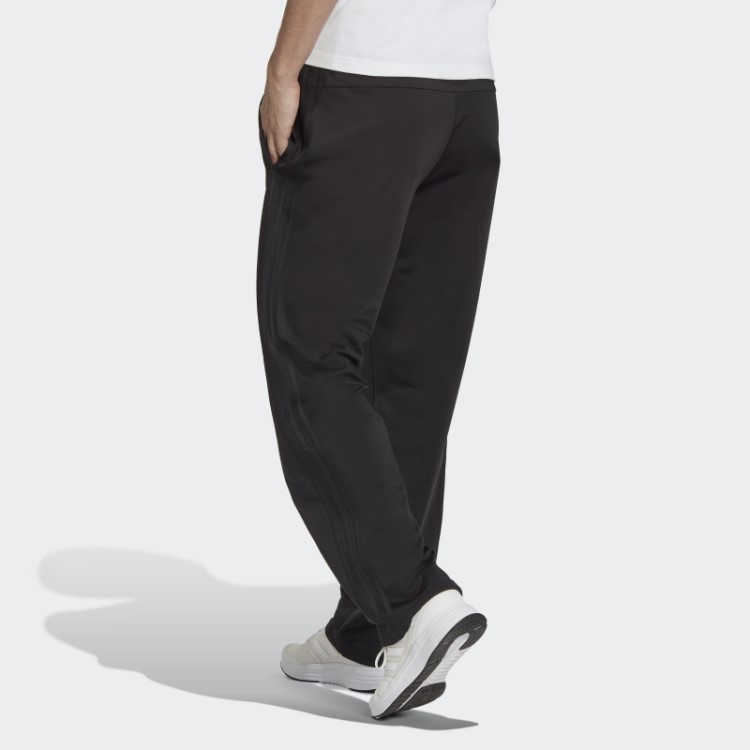 Calça Esportiva Preta Adidas Primegreen Essentials Com Bainha Aberta E As Três Listras