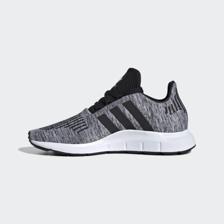 Tênis De Corrida Adidas Swift Moda Preta