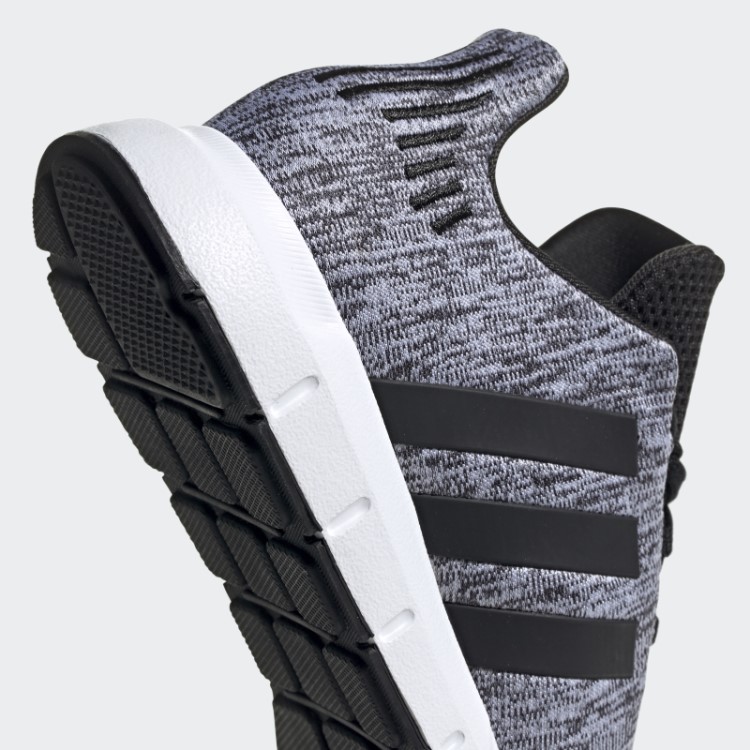 Tênis De Corrida Adidas Swift Moda Preta
