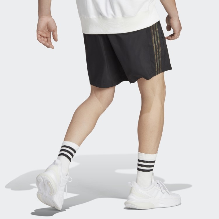 Shorts Com As Três Listras Adidas Aeroready Essentials Chelsea
