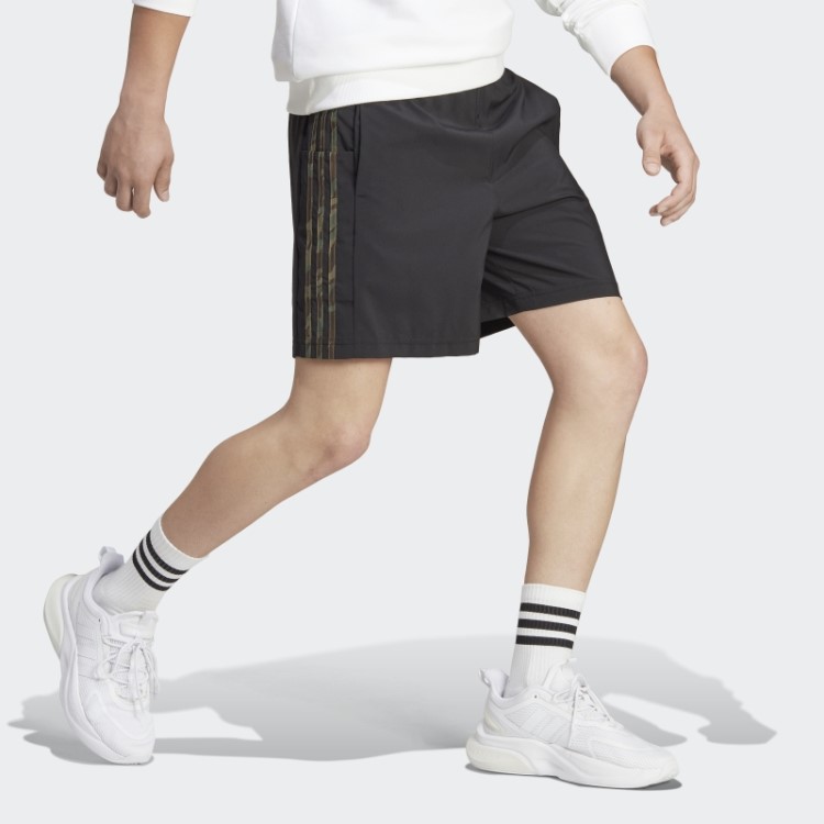 Shorts Com As Três Listras Adidas Aeroready Essentials Chelsea