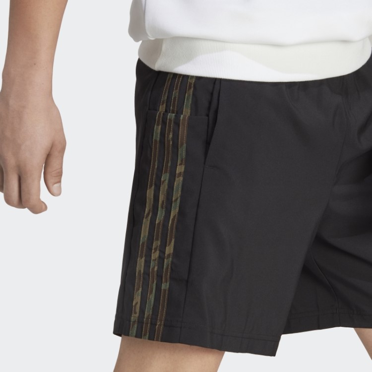 Shorts Com As Três Listras Adidas Aeroready Essentials Chelsea