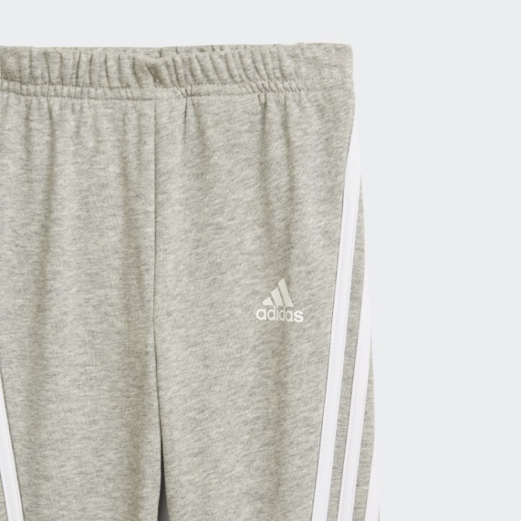 Conjunto De Moletom Com Capuz E Zíper Ambiente Com Distintivo De Esporte Adidas