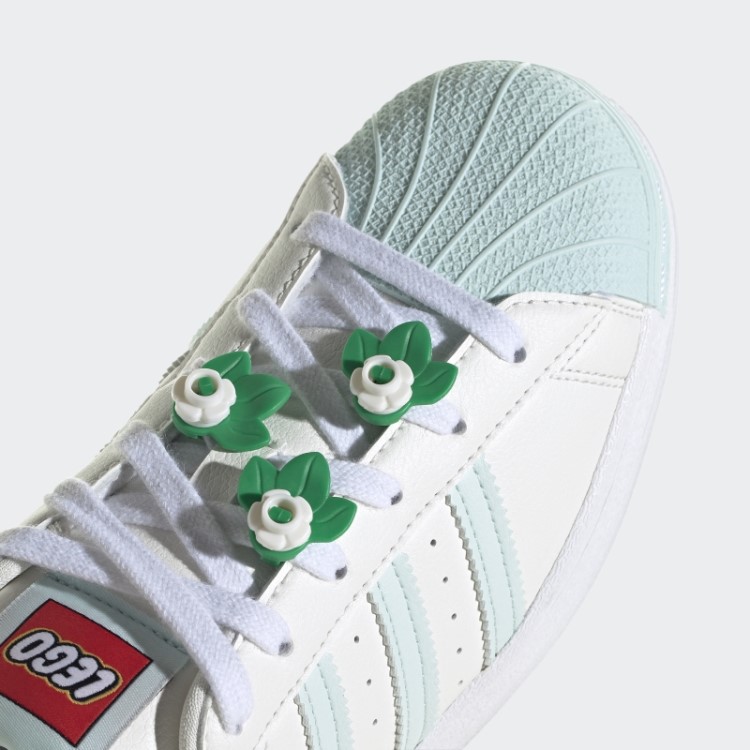 Tênis Adidas Superstar X Lego Branco