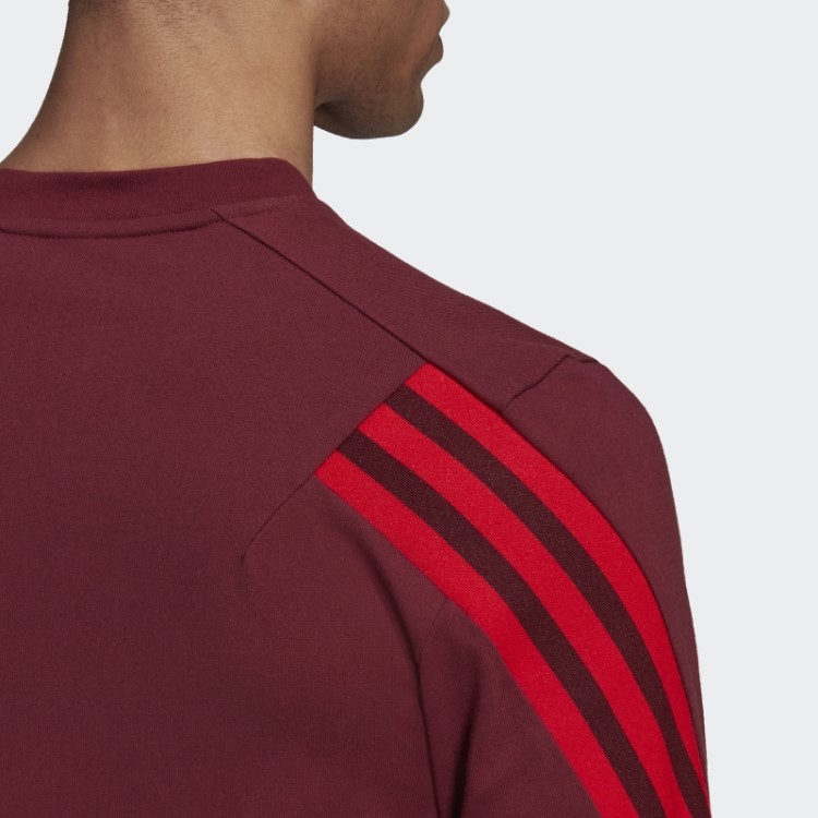 Roupas Esportivas Vermelhas Adidas Future Icons Moda Camiseta Com As Três Listras