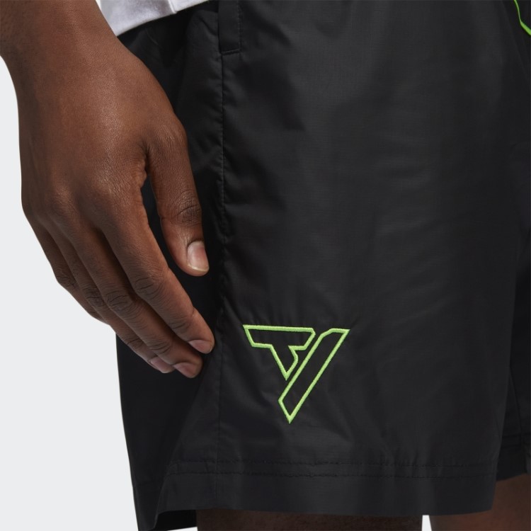 Bermuda Preta Adidas Trae