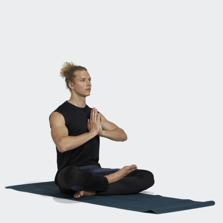 Camiseta Sem Manga Preta Adidas Yoga