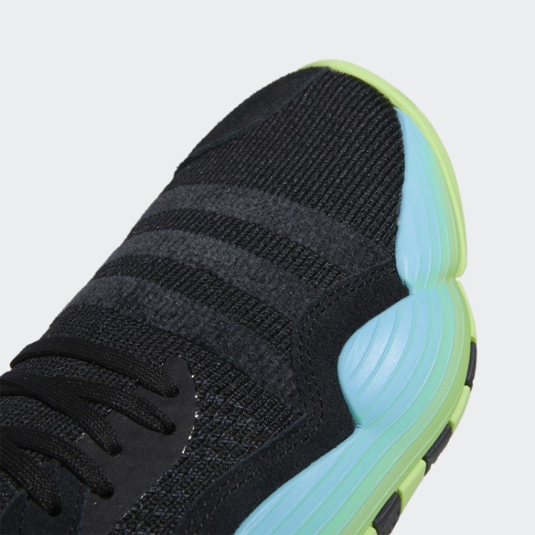 Tênis Preto Trae Young 2.0 Adidas
