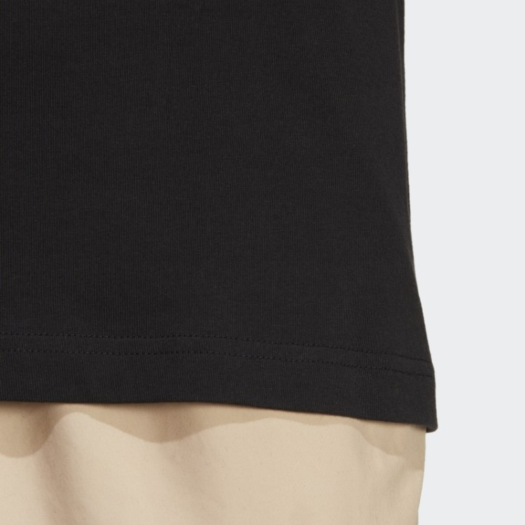 Camiseta Preta Quente Adidas Adventure Mountain Front