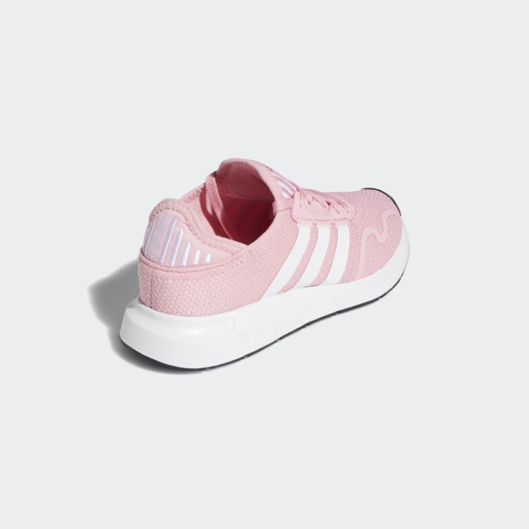 Sapatos Pretos Adidas Swift Run X Estilosos