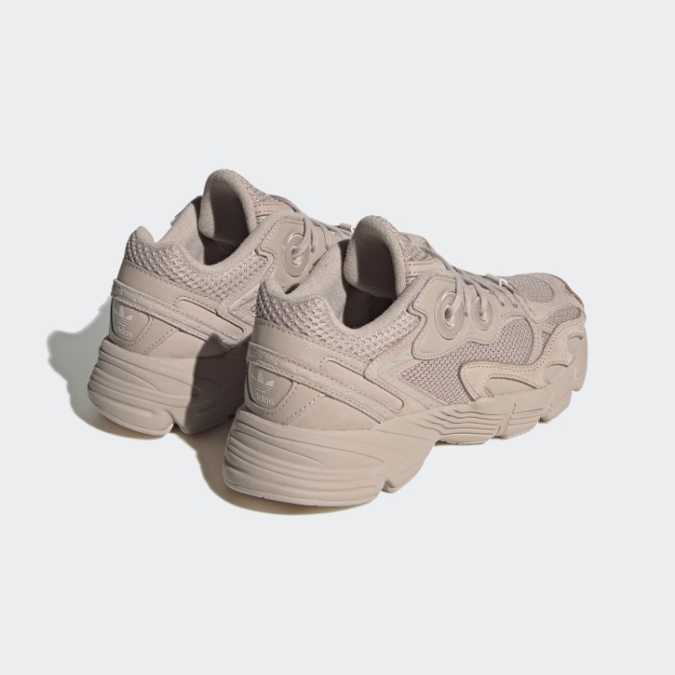Tênis Adidas Astir Taupe