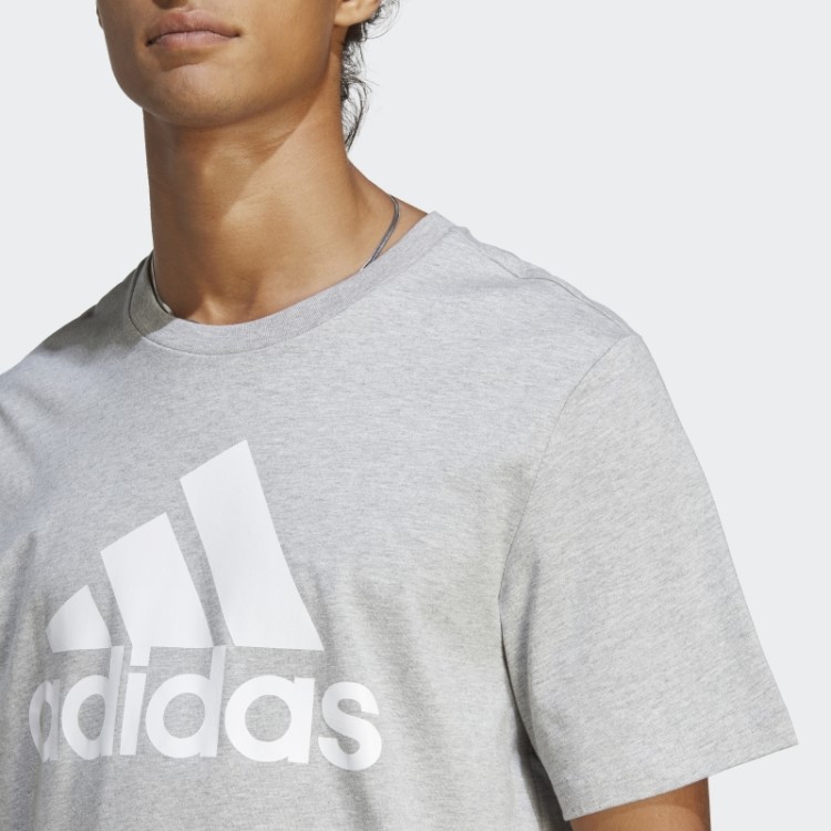 Camiseta Cinza Médio Essencial Single Jersey Com Logo Grande Adidas