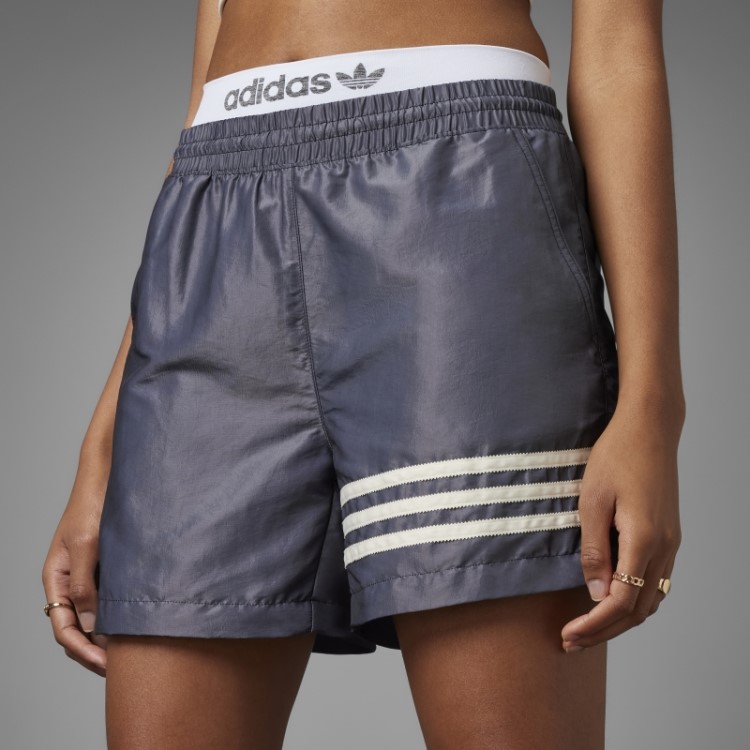 Bermuda Preta Adicolor Neuclassics Adidas