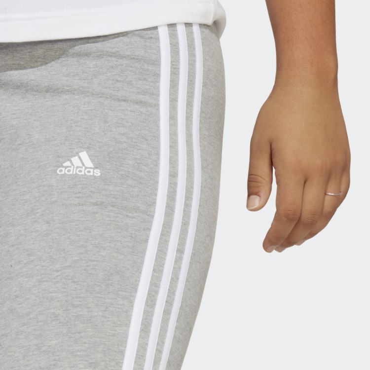 Shorts De Ciclismo Com As Três Listras Essentials (tamanho Grande) Cinza Médio Adidas