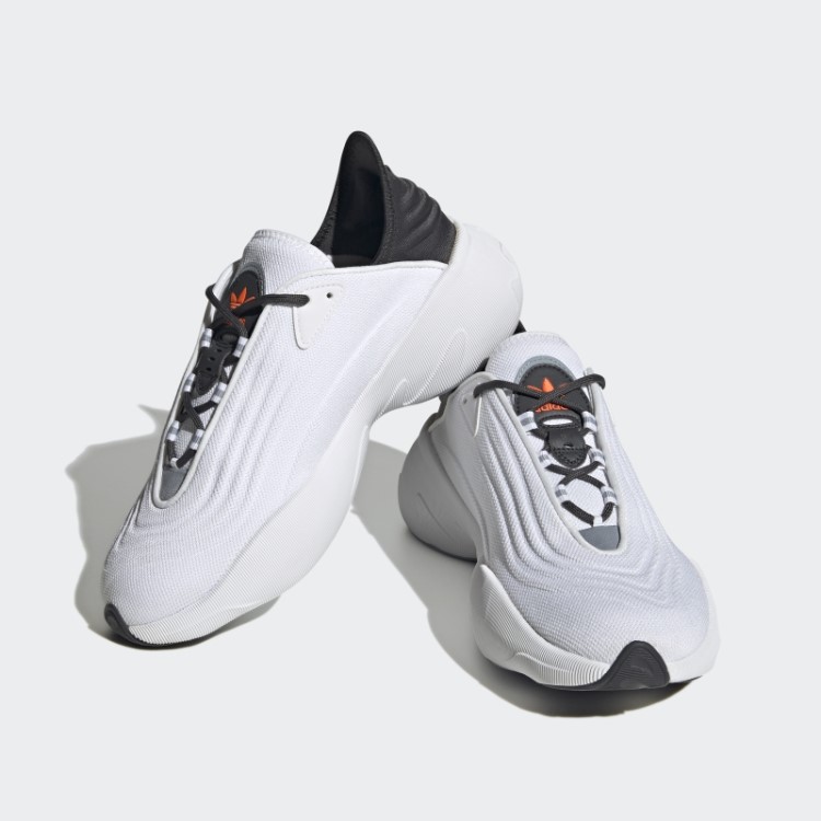 Moda De Sapatos De Carbono Adidas Adifom Sltn