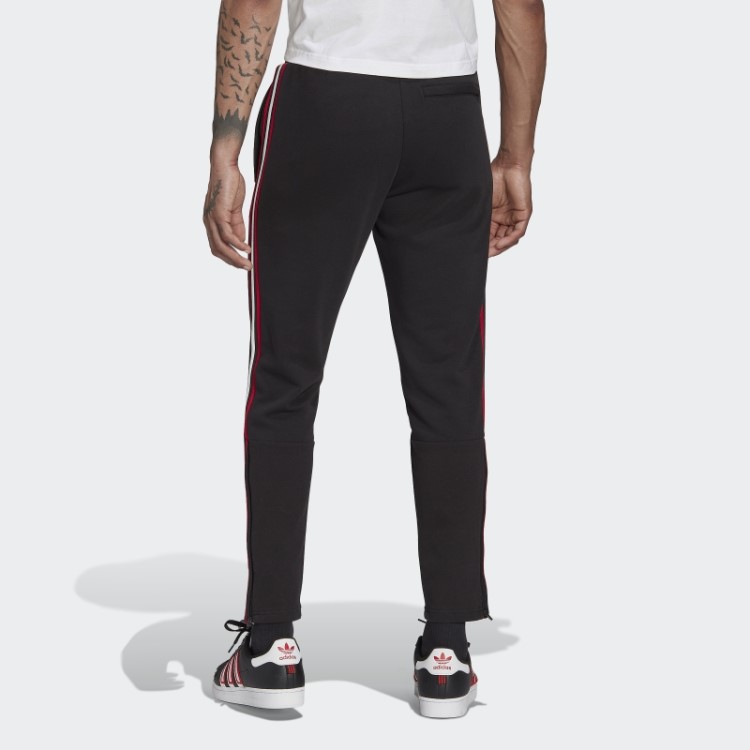 Calça De Treino Adidas Black Manchester United Dna Com As Três Listras
