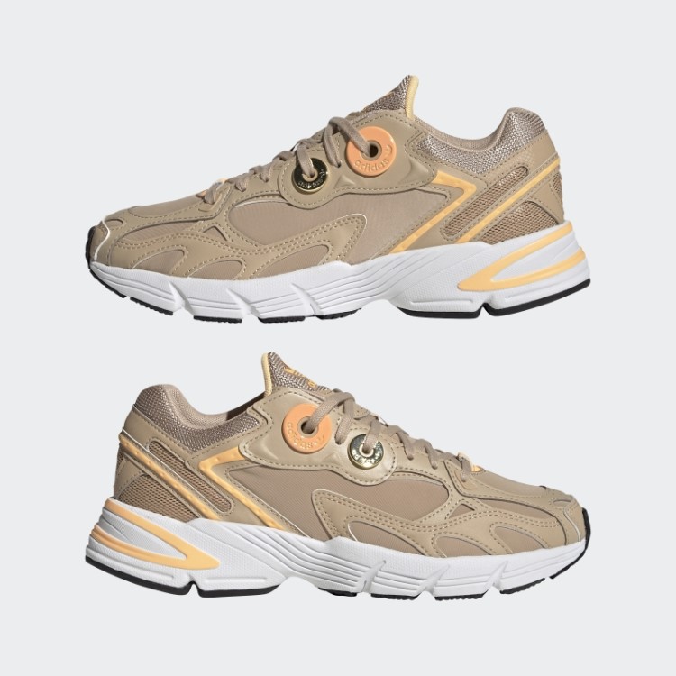 Tênis Adidas Astir Bege
