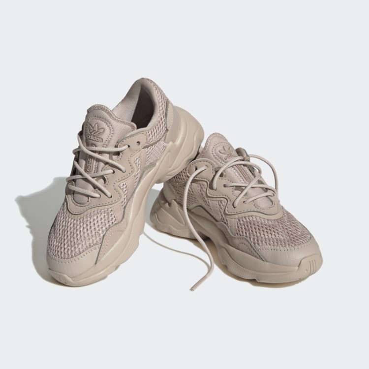 Sapatos Ozweego Taupe Adidas