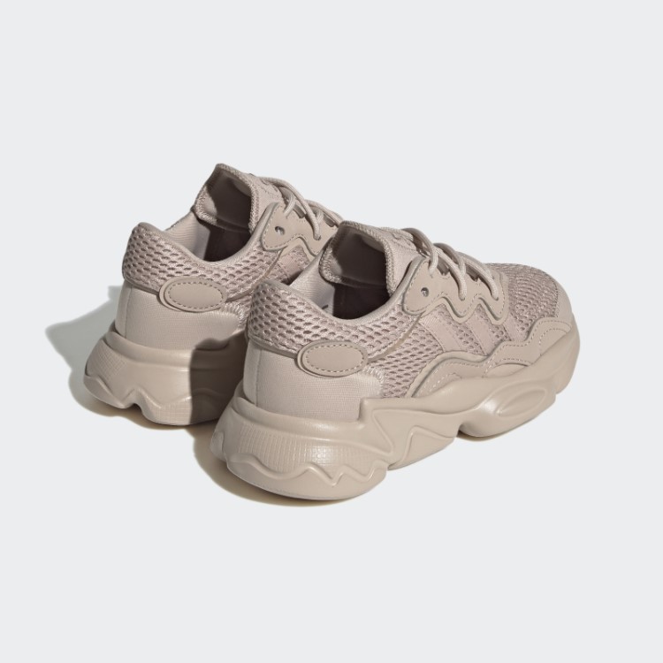 Sapatos Ozweego Taupe Adidas